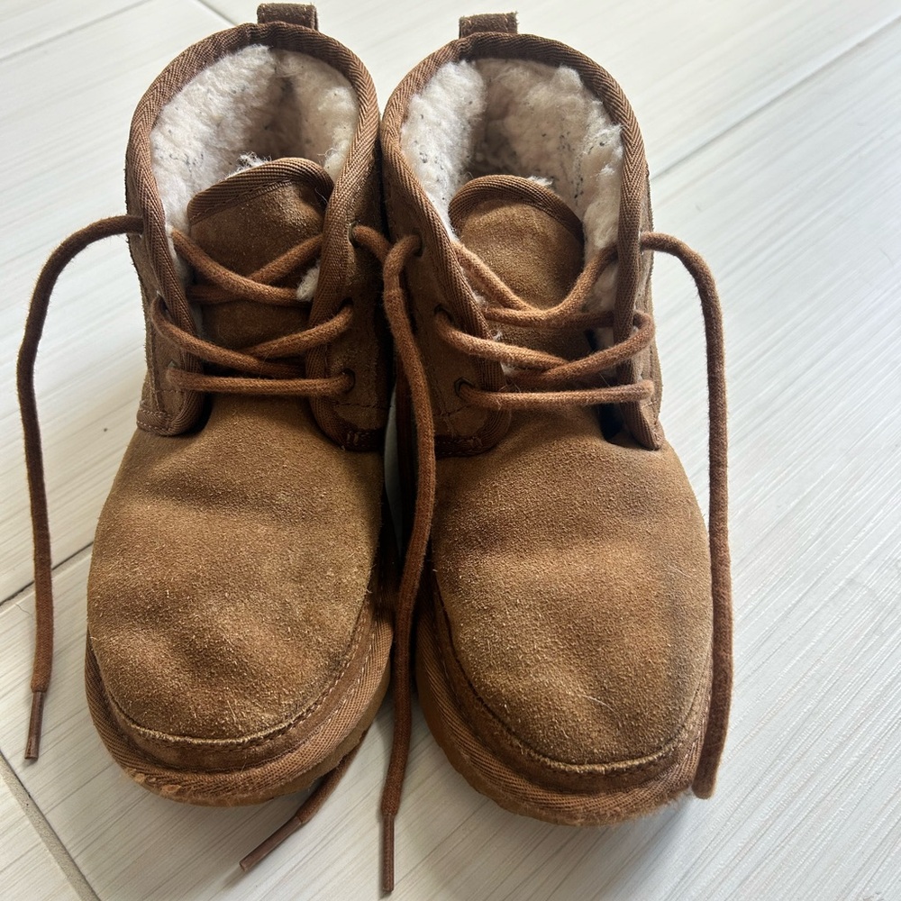 Kids size 3 ugg boots